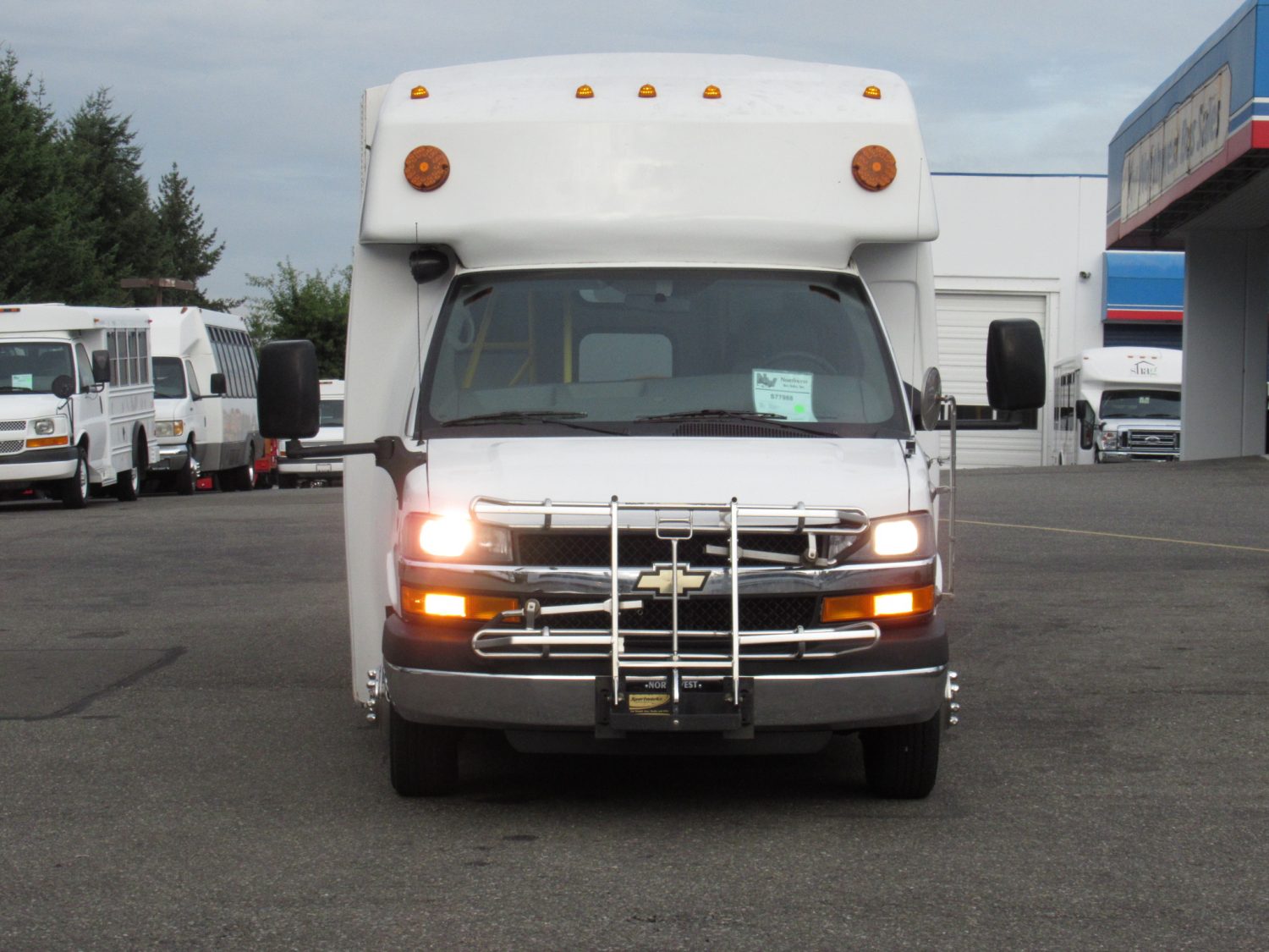 2013 Chevrolet Goshen 13 Passenger ADA Shuttle Bus - S77988 - Image 12