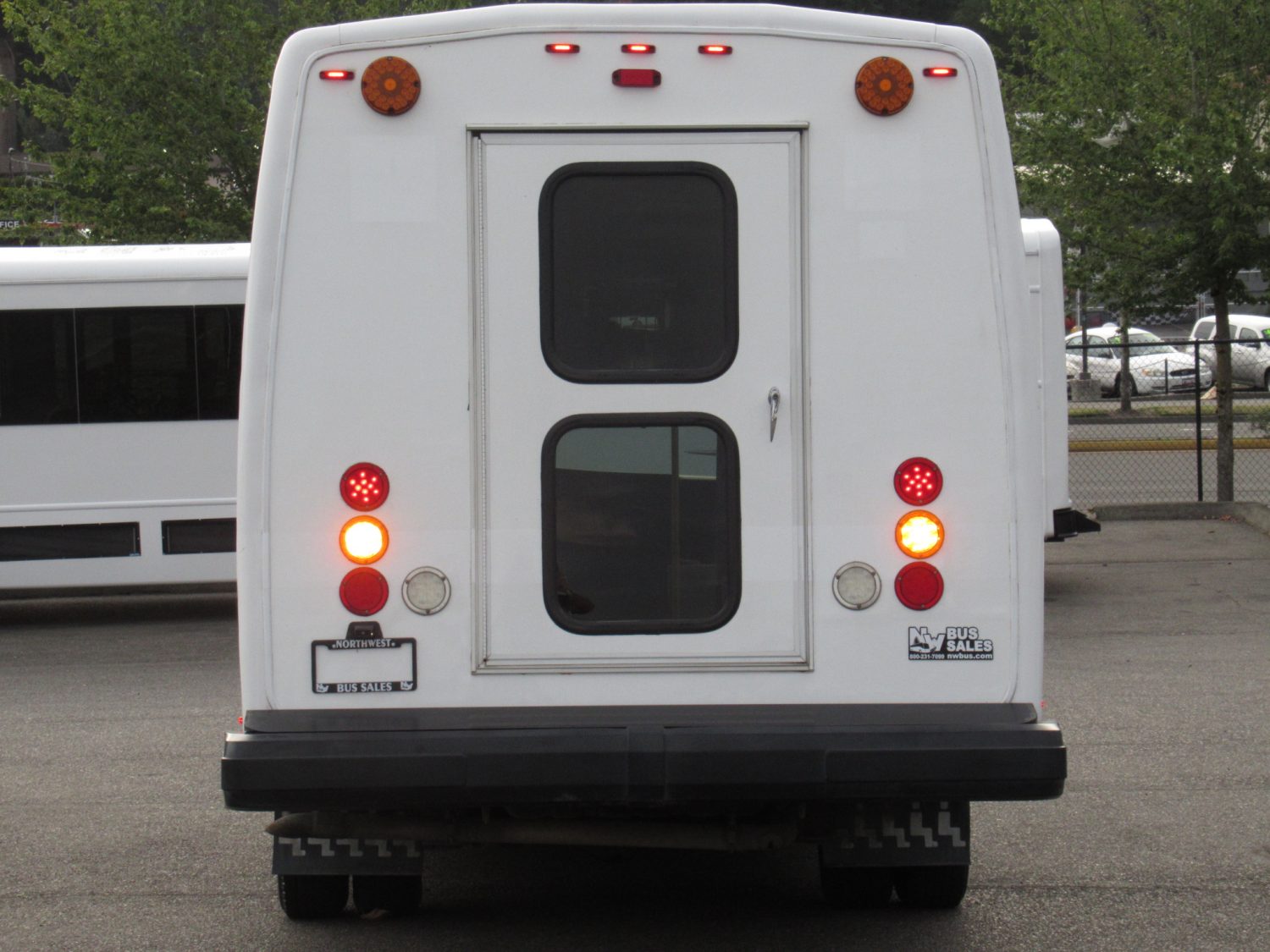 2013 Chevrolet Goshen 13 Passenger ADA Shuttle Bus - S77988 - Image 11