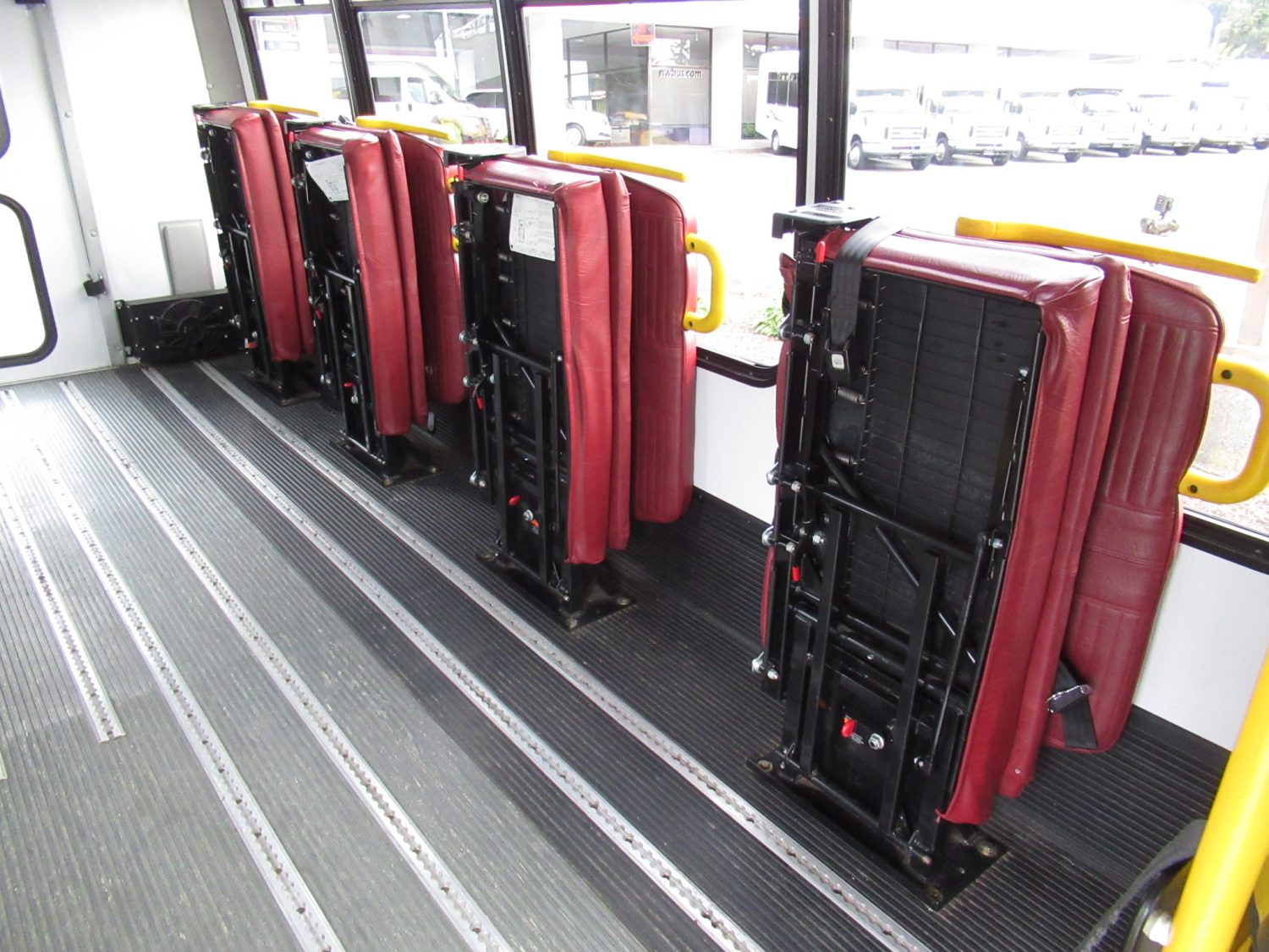 2013 Chevrolet Goshen 13 Passenger ADA Shuttle Bus - S77988 - Image 7