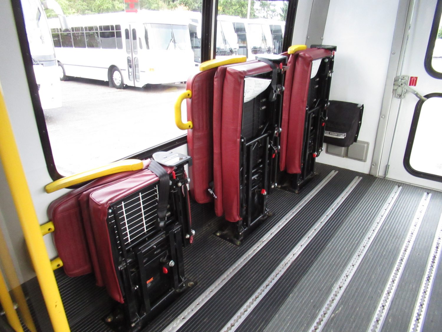 2013 Chevrolet Goshen 13 Passenger ADA Shuttle Bus - S77988 - Image 8