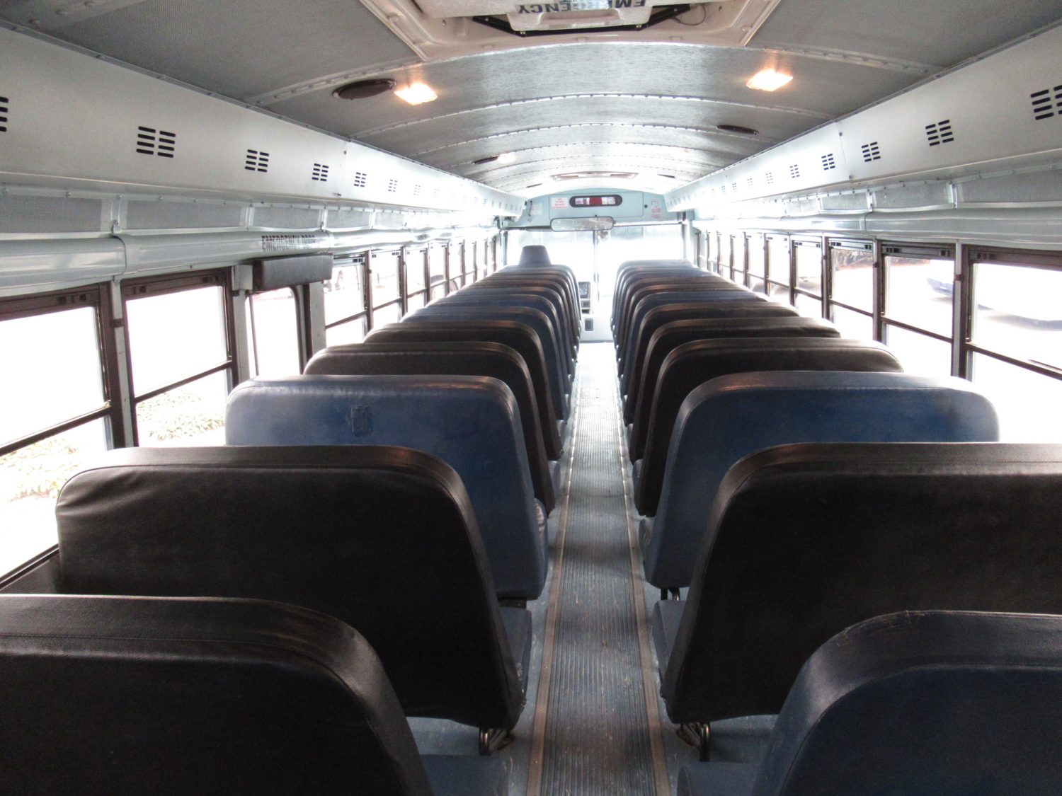 2005 Thomas HDX 90 Passenger School Bus - B60874 - Image 8