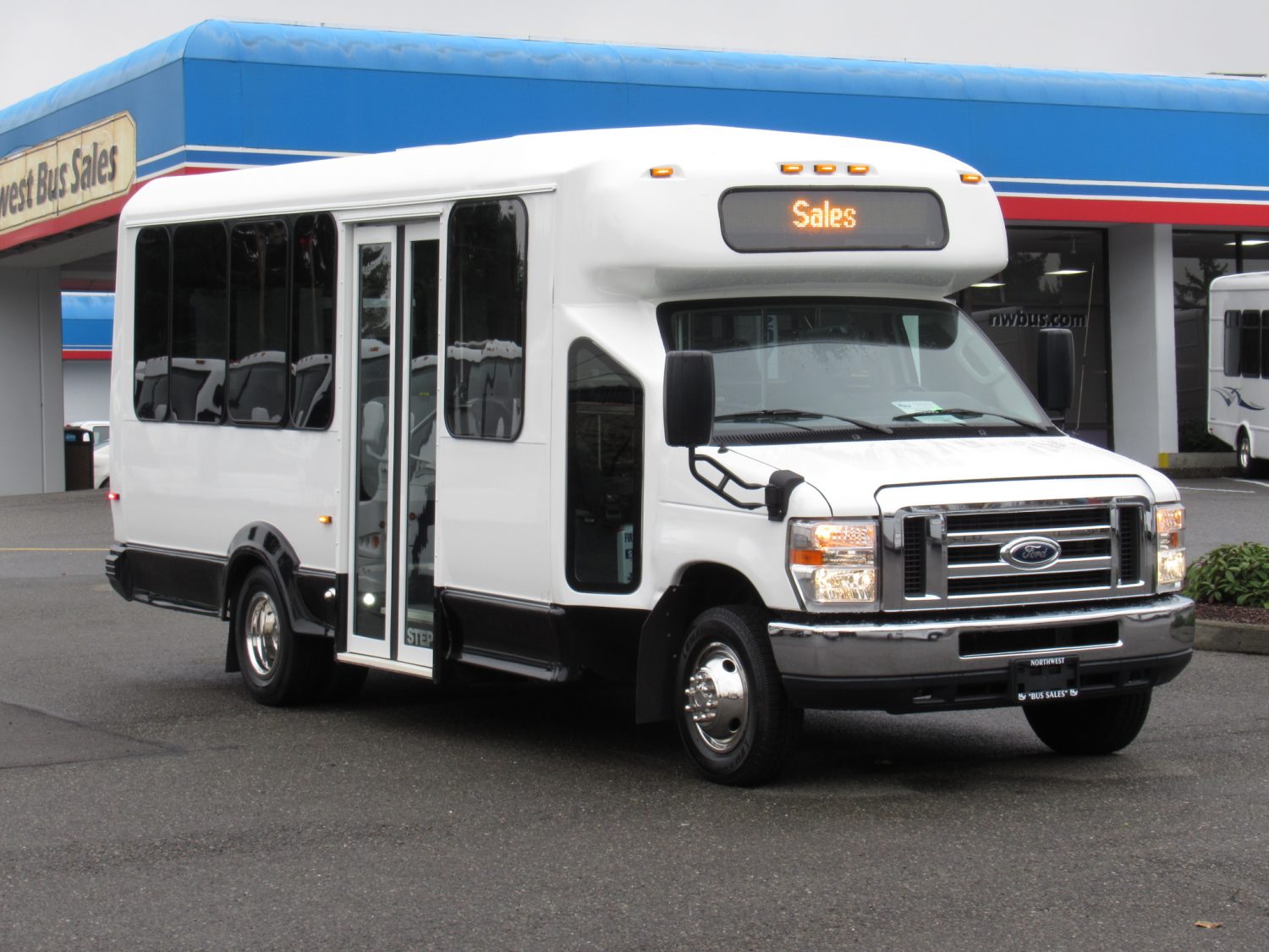 2015 Ford Eldorado Aerotech 14 Passenger Interior Luggage Shuttle Bus - S00658