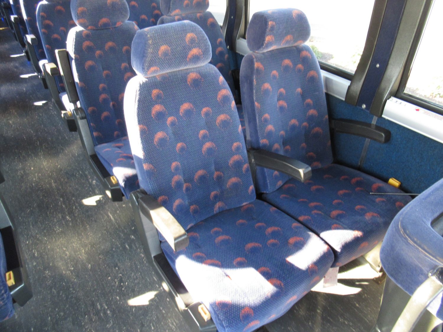 1999 Prevost Le Mirage XL 55 Passenger Coach Bus - C26901 - Image 10