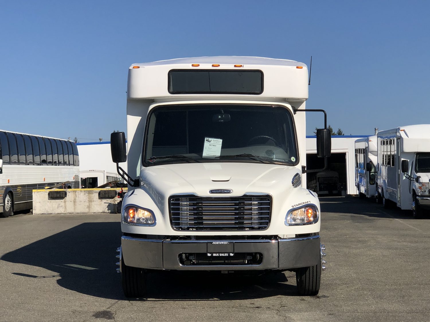 2020 Freightliner Starcraft Allstar XL 36 Passenger + Rear Luggage Shuttle Bus - SE7803 - Image 12