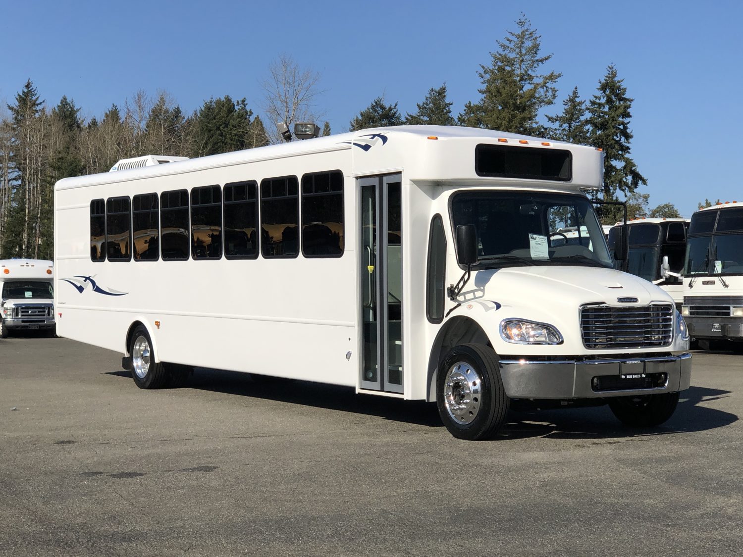 2020 Freightliner Starcraft Allstar XL 36 Passenger + Rear Luggage Shuttle Bus - SE7803