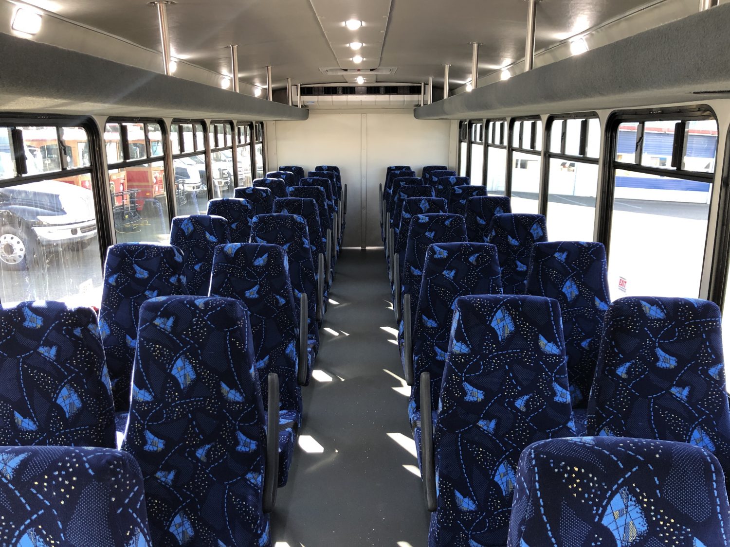 2020 Freightliner Starcraft Allstar XL 36 Passenger + Rear Luggage Shuttle Bus - SE7803 - Image 6