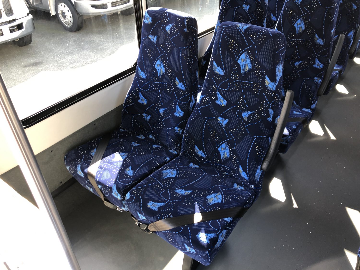 2020 Freightliner Starcraft Allstar XL 36 Passenger + Rear Luggage Shuttle Bus - SE7803 - Image 9