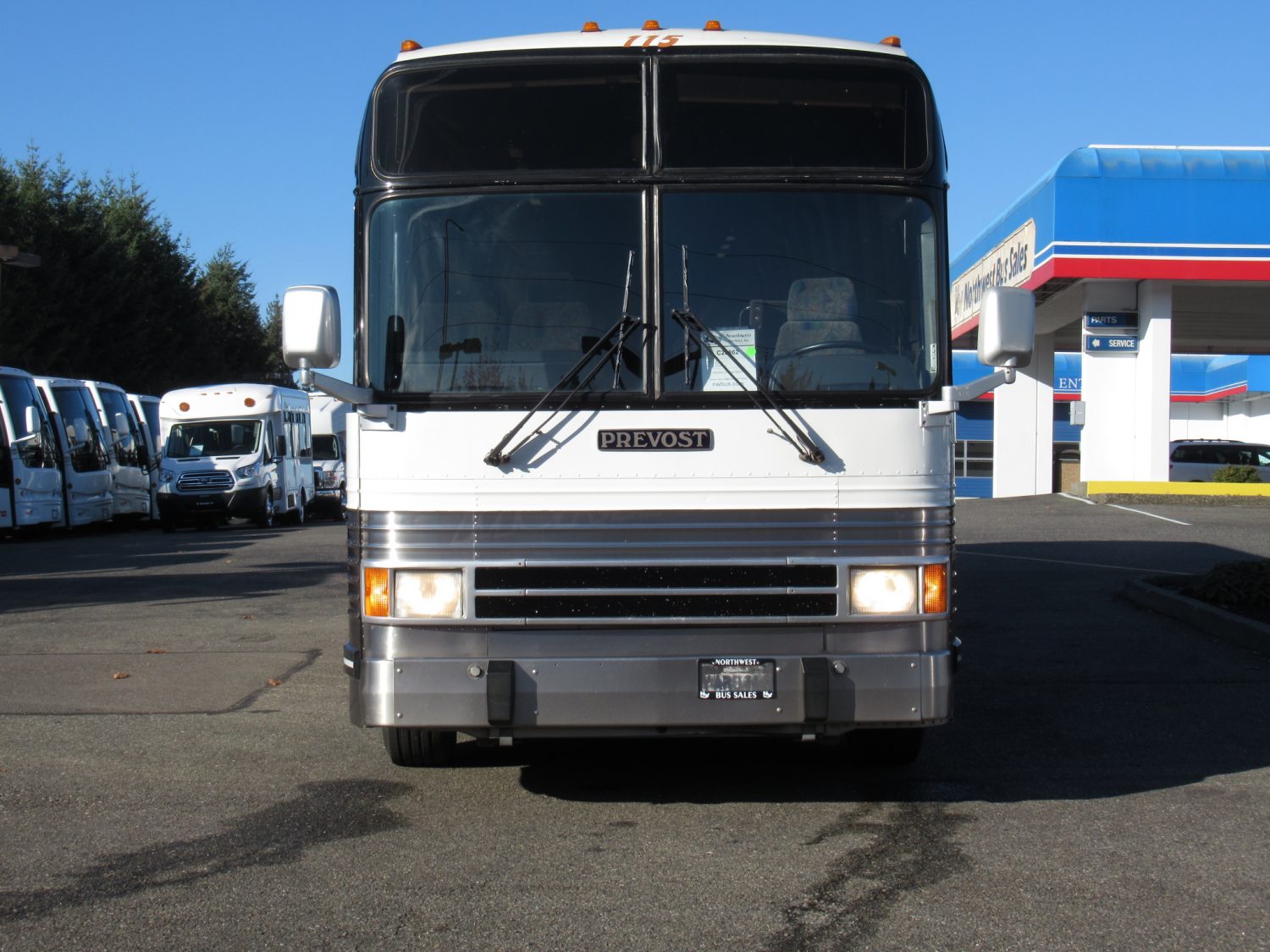 1999 Prevost Le Mirage XL 55 Passenger Coach Bus - C26862 - Image 12