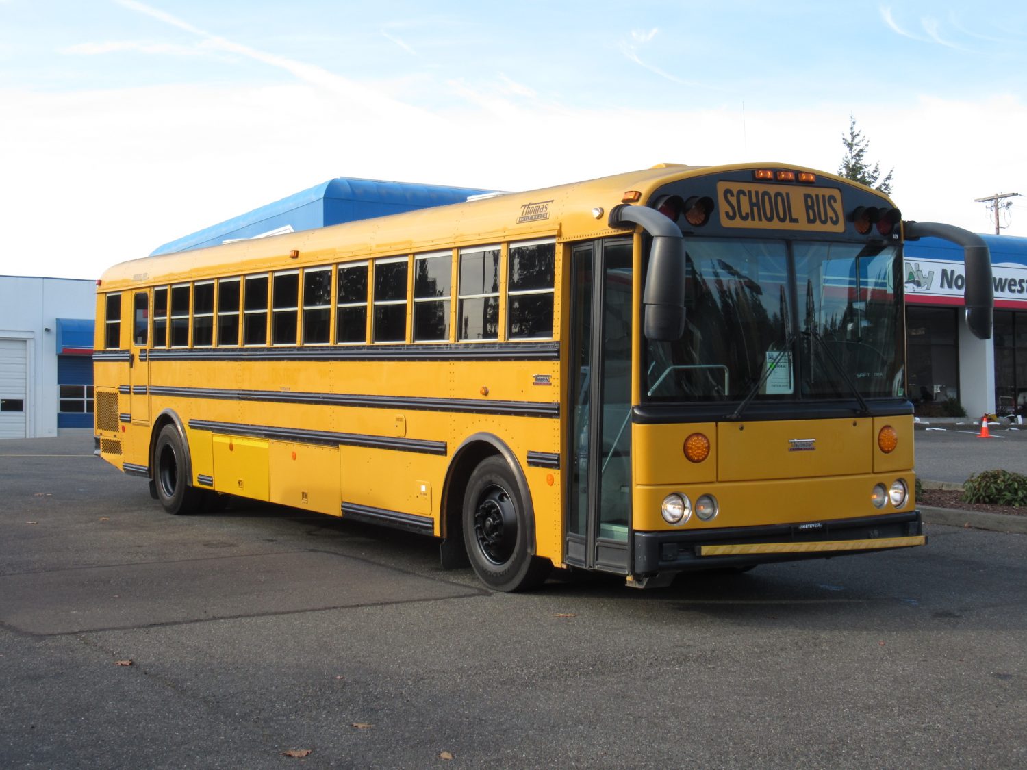 2006 Thomas HDX 84 Passenger School Bus - B66454