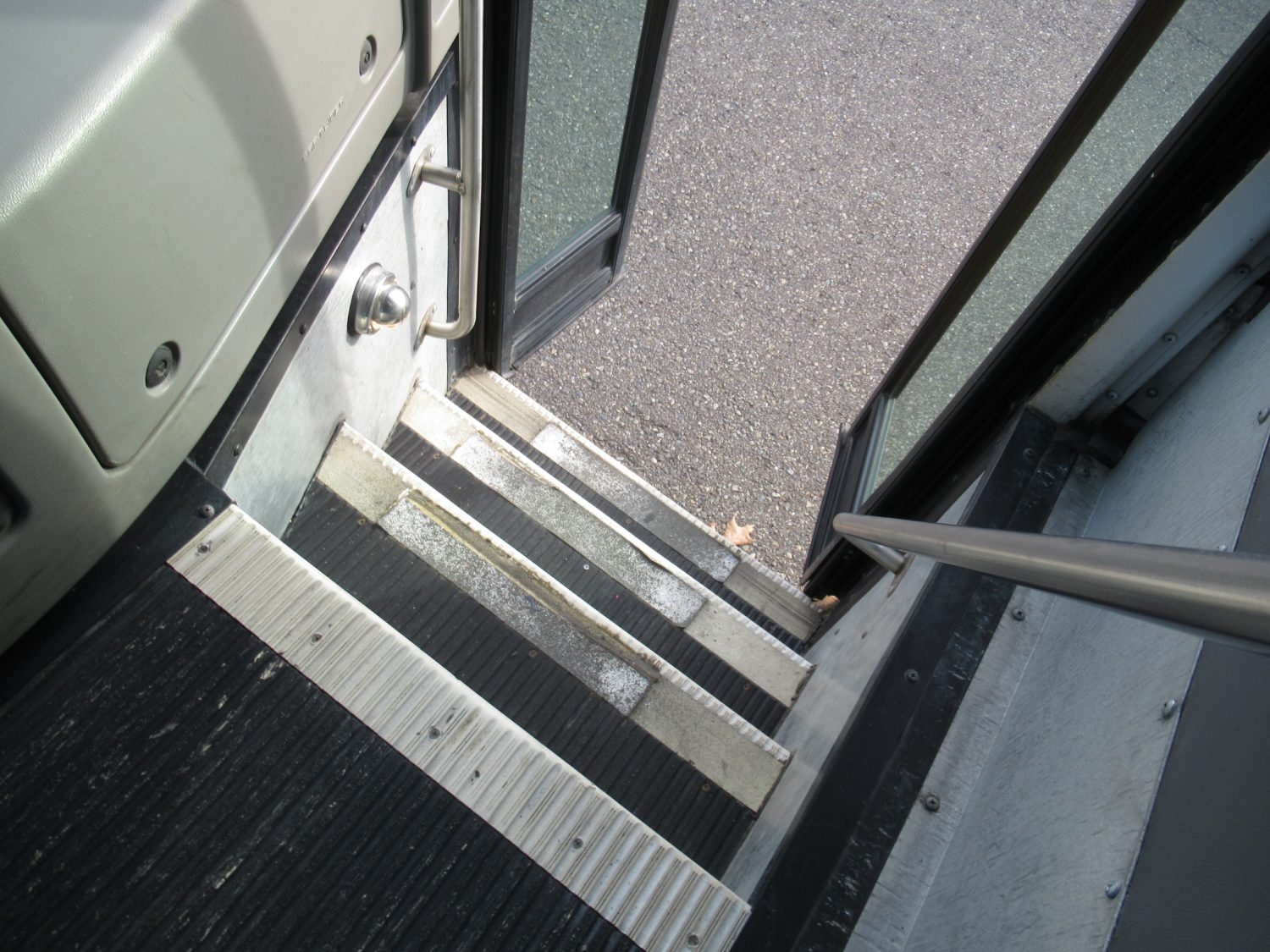 2006 Thomas HDX 84 Passenger School Bus - B66454 - Image 10