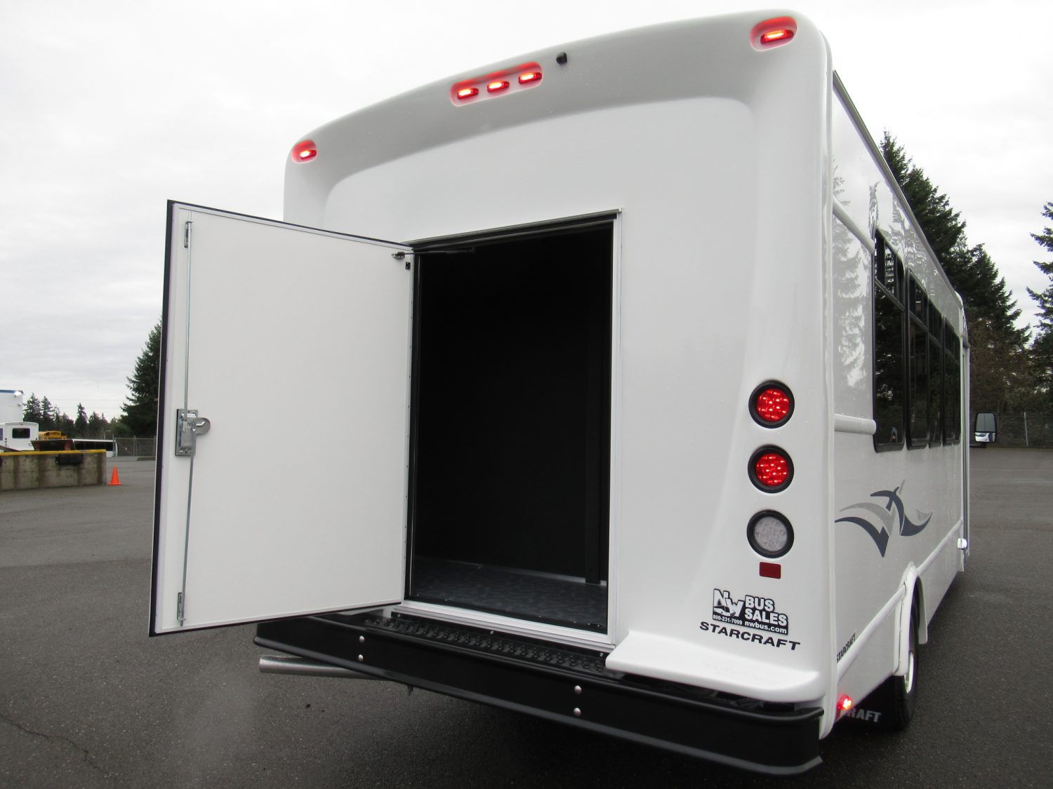 2019 Allstar MVP 24 Passenger w/ Rear Luggage - S74523 - Image 10