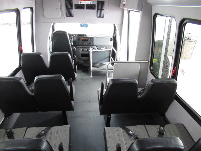 2019 Ford Starcraft Starquest - 14 Passenger w/Rear Luggage - S68888 - Image 8