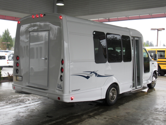 2019 Ford Starcraft Starquest - 14 Passenger w/Rear Luggage - S68888 - Image 3