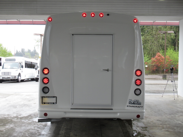 2019 Ford Starcraft Starquest - 14 Passenger w/Rear Luggage - S68888 - Image 11