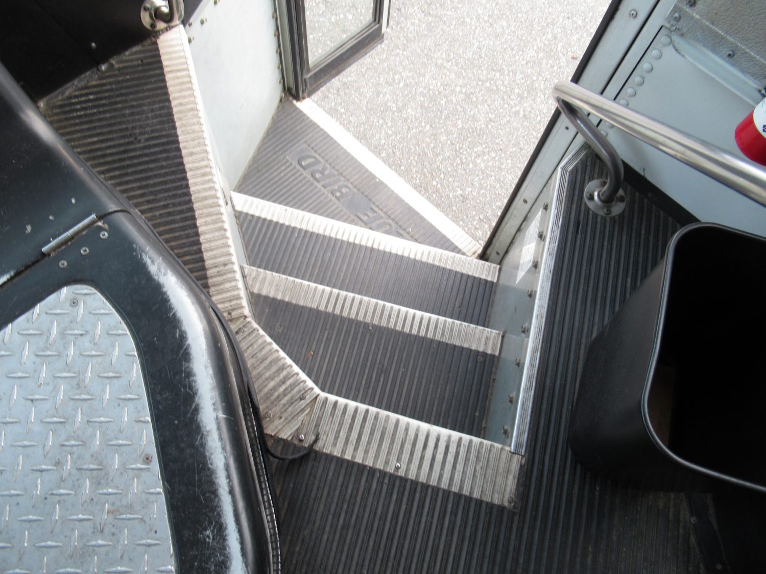 2001 Bluebird All American 84 Passenger School Bus - B99815 - Image 10