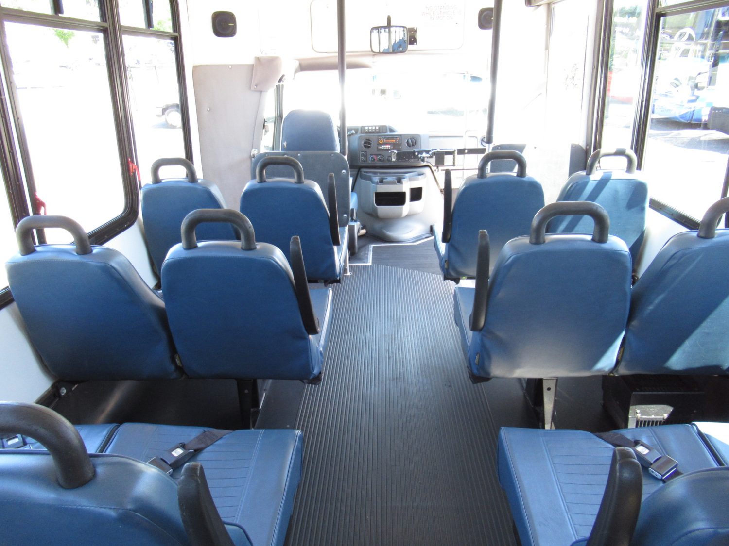 2009 Ford Eldorado Aerotech 12 + 2 ADA Shuttle Bus for Sale - S21257 - Image 7