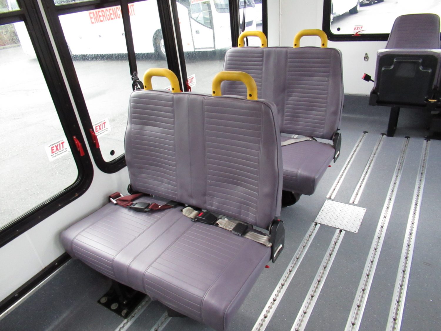 2012 Ford Eldorado Aerotech 13 Passenger ADA Shuttle Bus - S41452 - Image 8