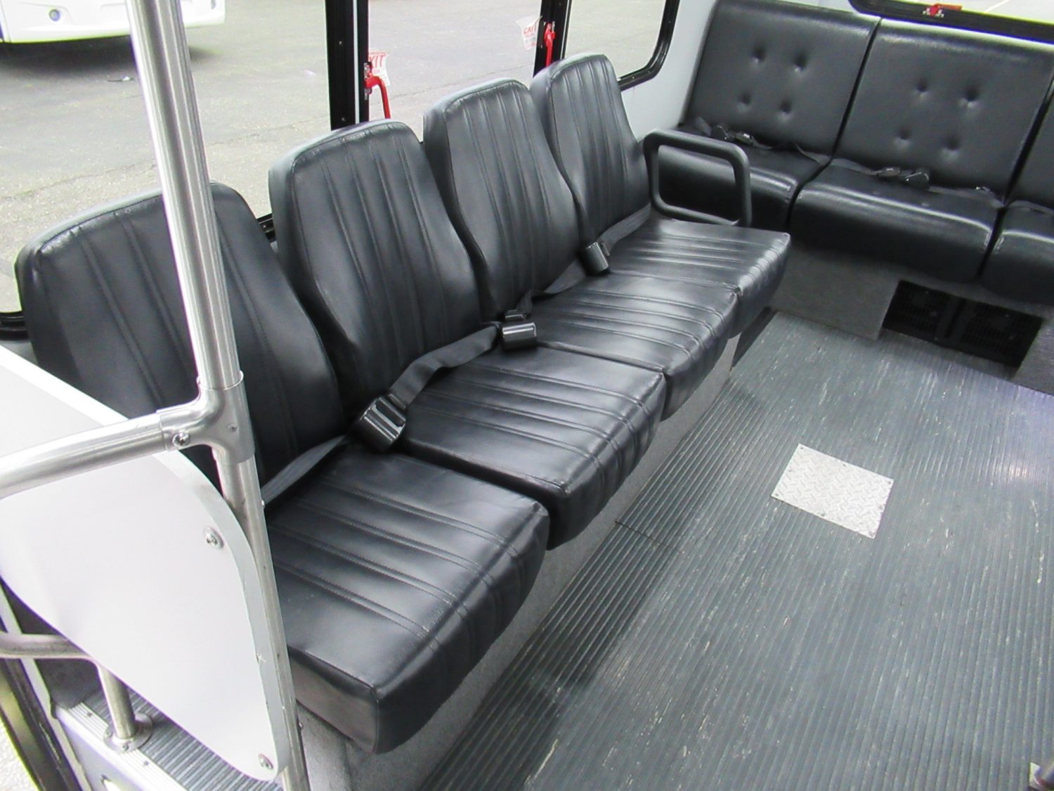 2016 Ford Eldorado Aerotech 14 Passenger Interior Luggage Shuttle Bus - S23370 - Image 7