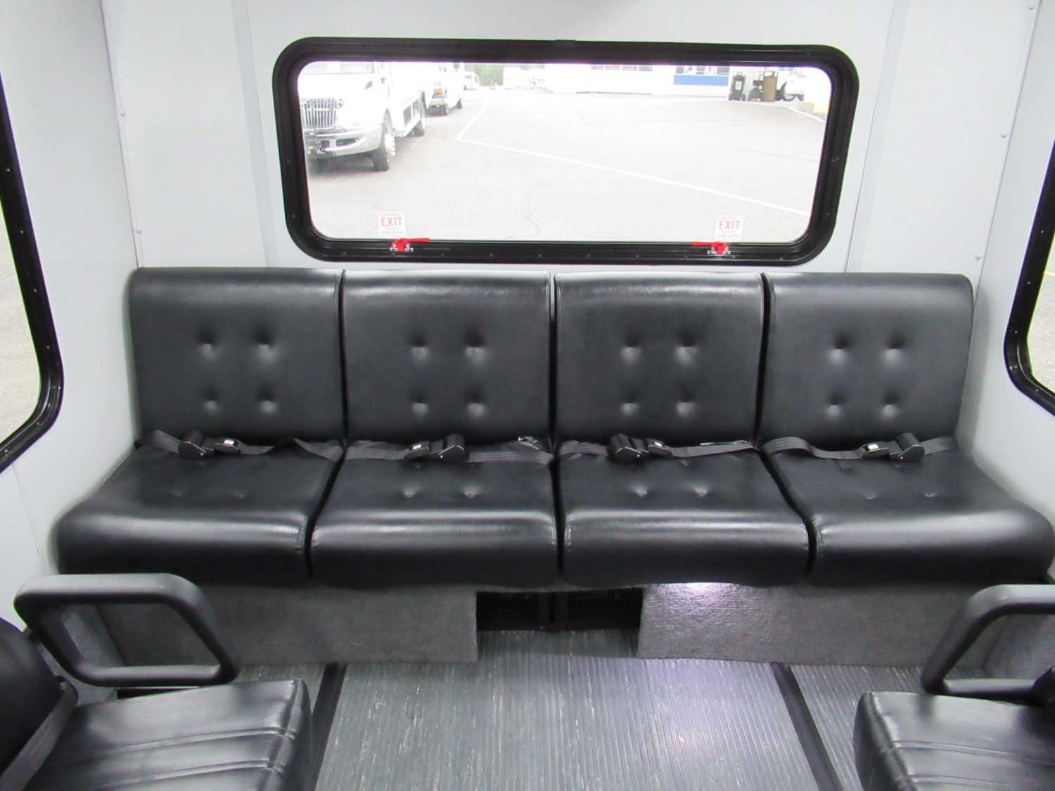 2016 Ford Eldorado Aerotech 14 Passenger Interior Luggage Shuttle Bus - S23370 - Image 8