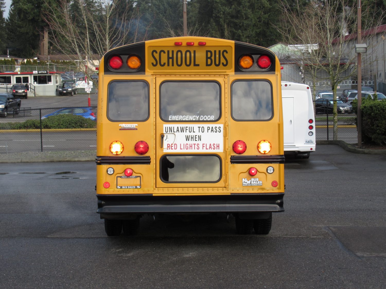 2009 GMC Thomas 23 Pax Type-A School Bus - B62504 - Image 11