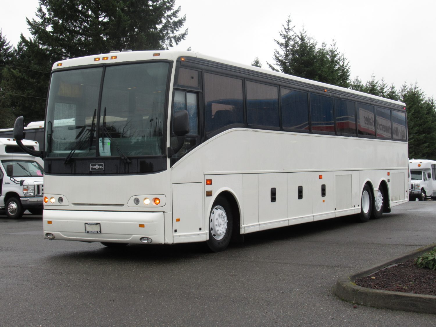 2000 VanHool C2045 49 Passenger Coach Bus - C45056 - Image 2