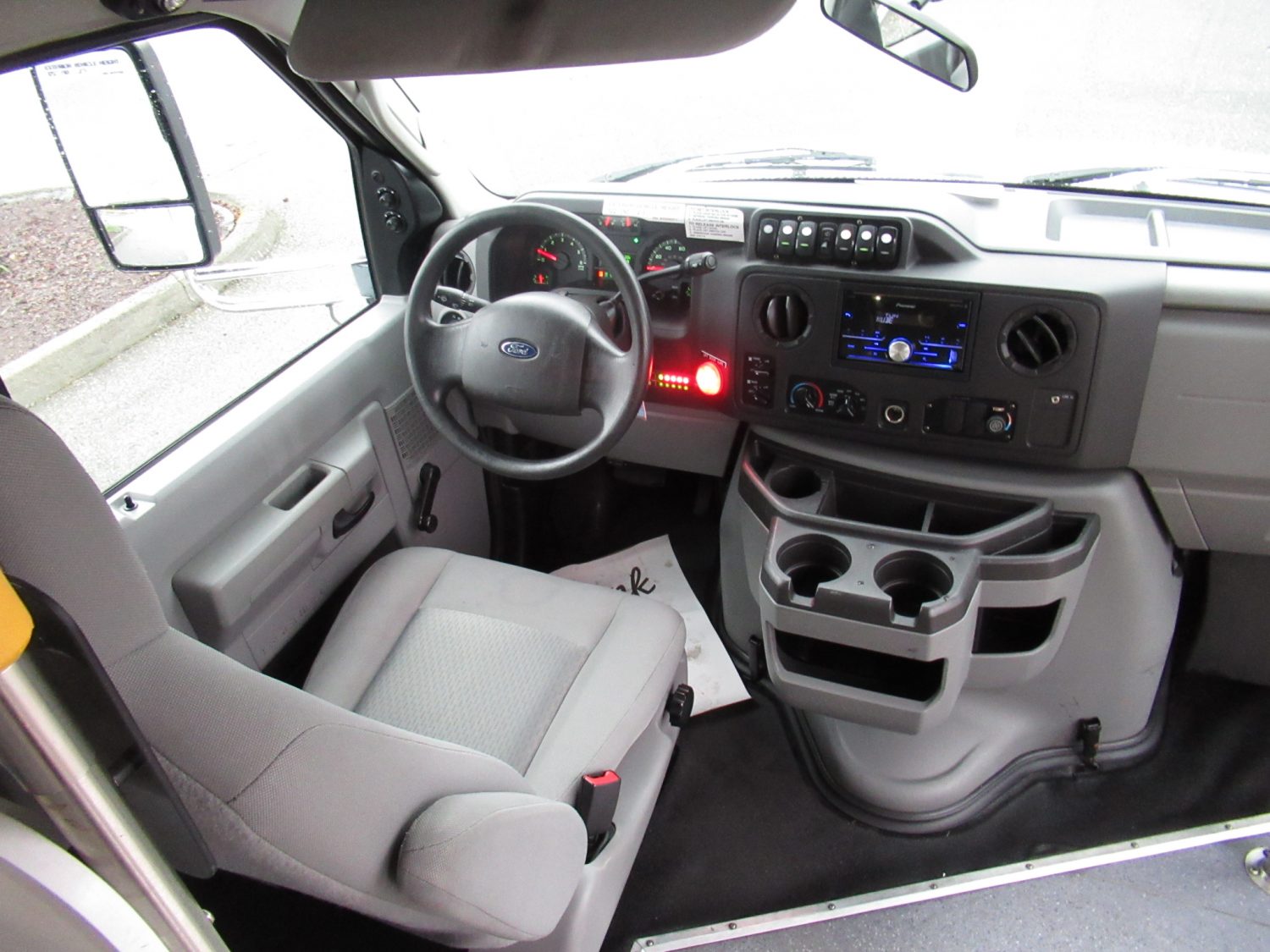 2012 Ford Eldorado Aerotech 13 Passenger ADA Shuttle Bus - S47150 - Image 5