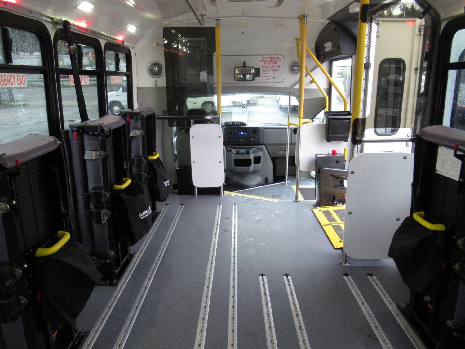 2012 Ford Eldorado Aerotech 13 Passenger ADA Shuttle Bus - S47150 - Image 9