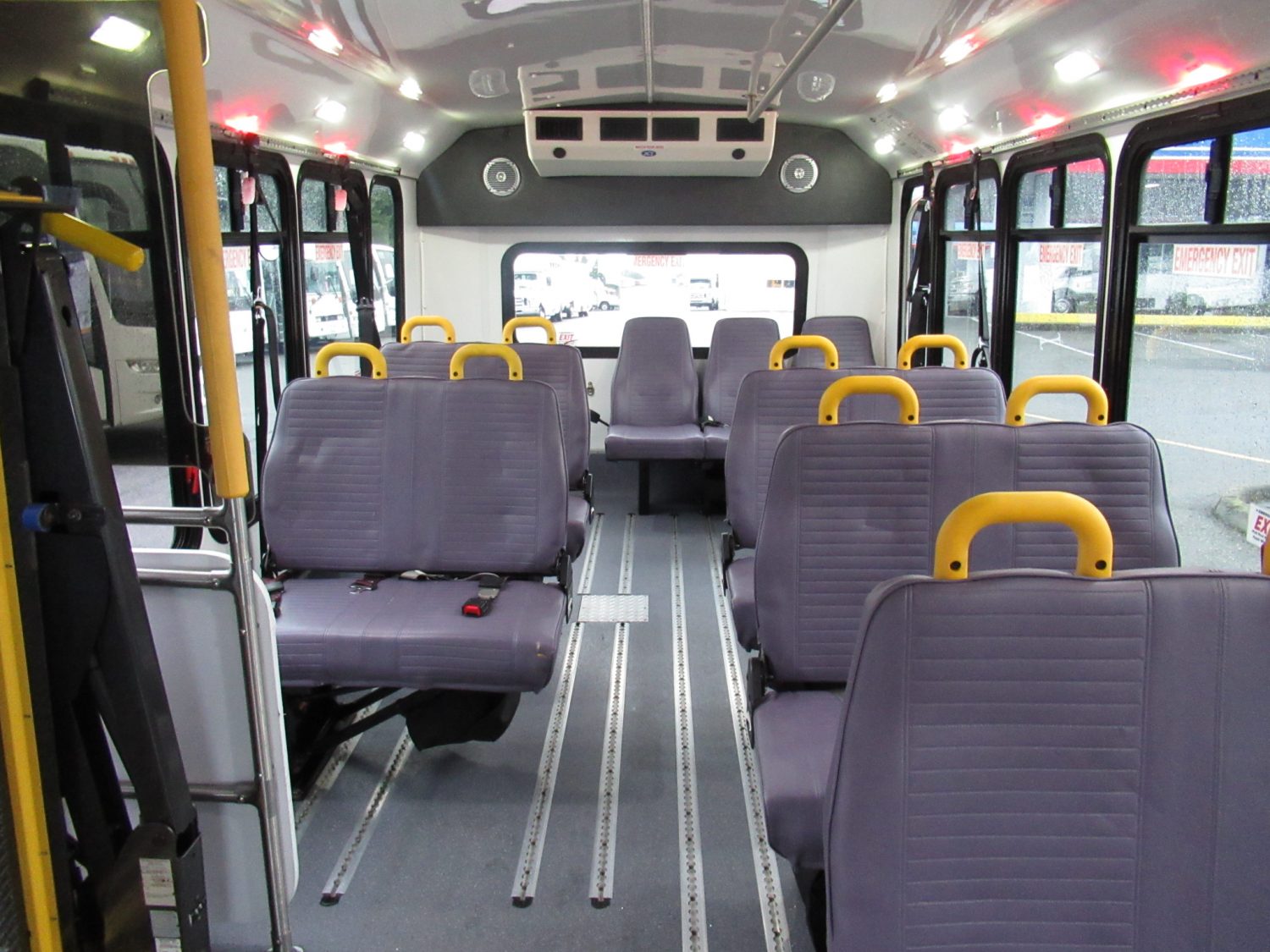 2012 Ford Eldorado Aerotech 13 Passenger + 1 Wheelchair Shuttle Bus - S13100 - Image 7