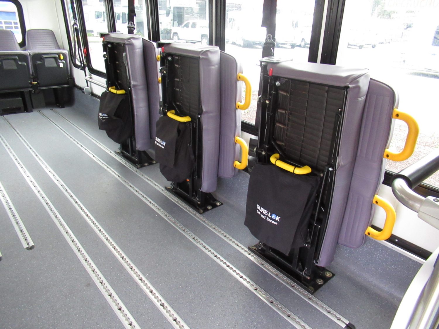 2012 Ford Eldorado Aerotech 13 Passenger ADA Shuttle Bus - S47151 - Image 8