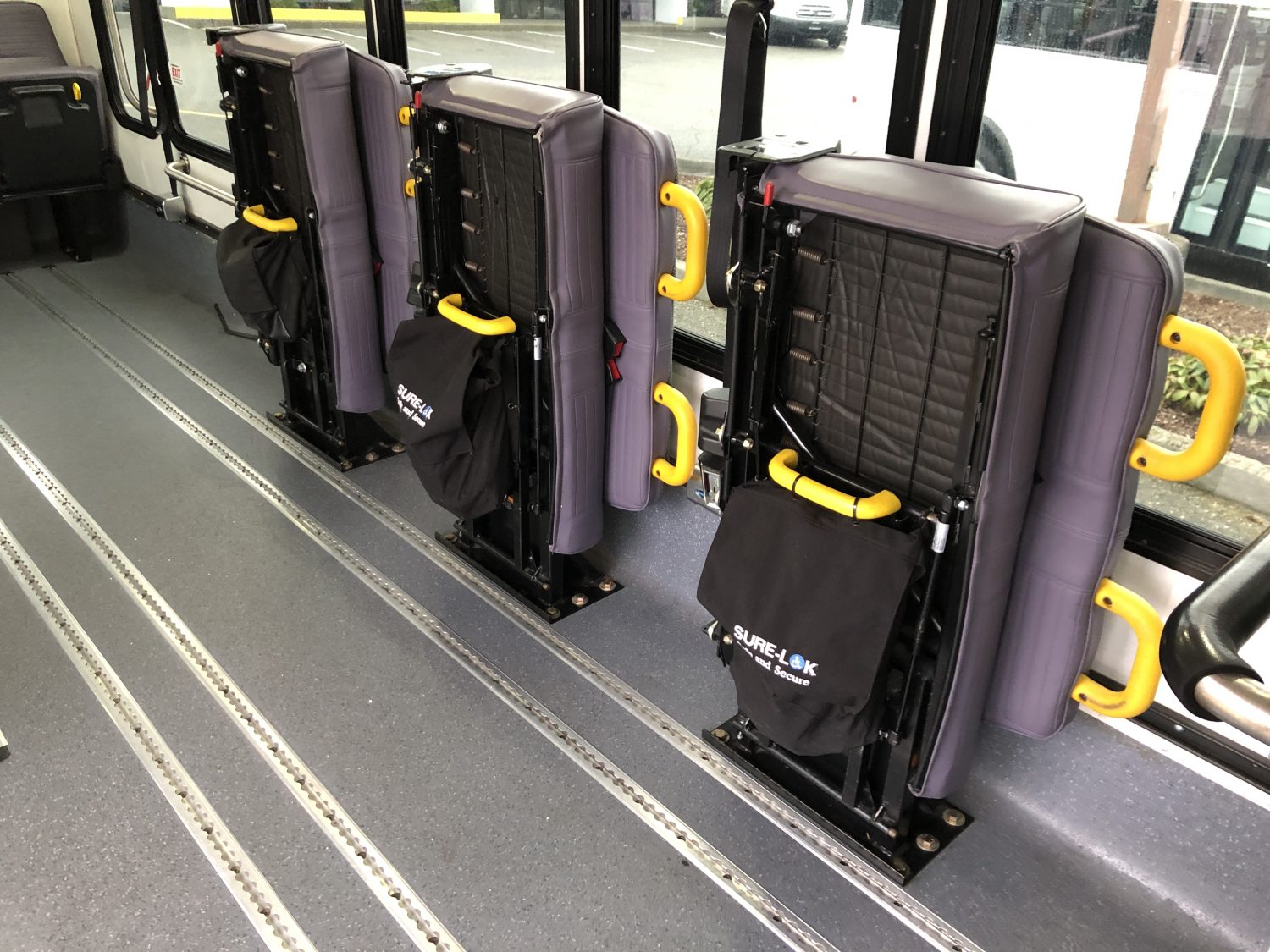 2012 Ford Eldorado Aerotech 13 Passenger ADA Shuttle Bus - S92828 - Image 9