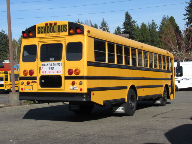 2007 Thomas Saf-T-Liner 77 Passenger School Bus for Sale - B81425 - Image 3