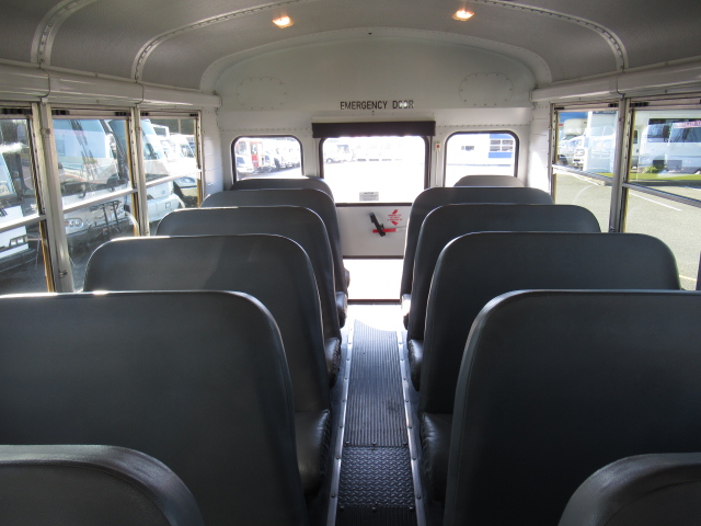 2007 Thomas Saf-T-Liner 77 Passenger School Bus for Sale - B81425 - Image 7
