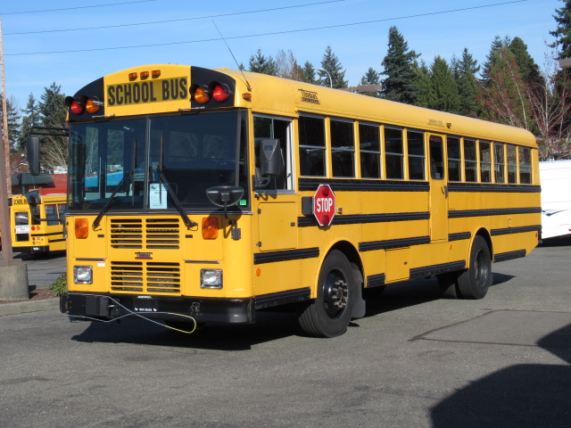 2007 Thomas Saf-T-Liner 77 Passenger School Bus for Sale - B81425 - Image 2