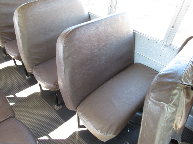 2001 Bluebird All American 84 Passenger School Bus - B99814 - Image 9