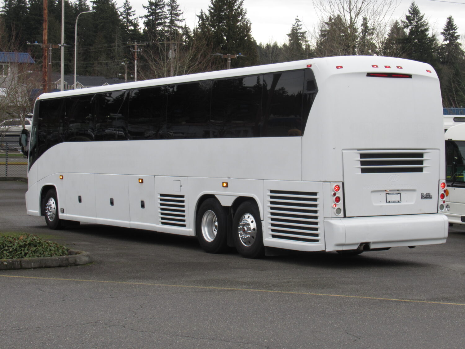 2005 MCI J4500 56 Passenger Coach Bus- C62783 - Image 4