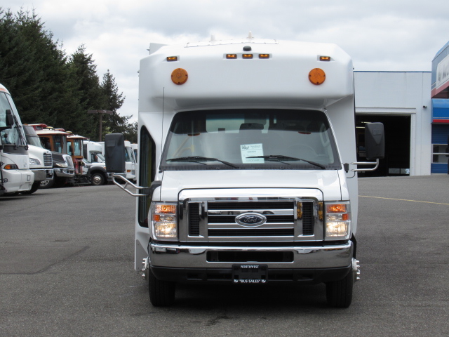 2012 Ford Eldorado Aerotech 13 Passenger ADA Shuttle Bus - S95923 - Image 12