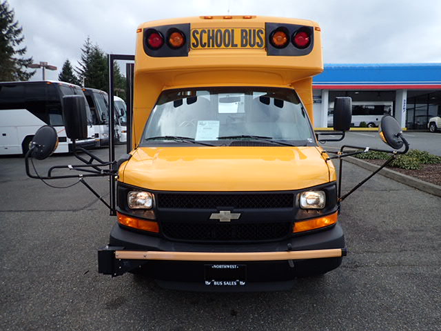 2011 Chevrolet Bluebird 12 Passenger & 1 Wheelchair - B69482 - Image 11