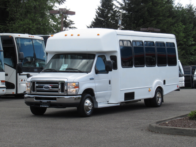 2014 Ford Goshen Impulse 24 Passenger Shuttle Bus - S91834 - Image 2