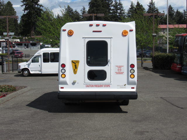 2012 Chevrolet Eldorado Aerotech 14 Passenger ADA Shuttle Bus - S84666 - Image 12