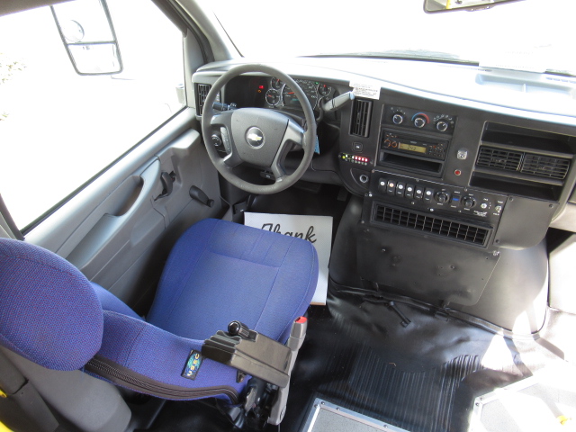 2012 Chevrolet Eldorado Aerotech 14 Passenger ADA Shuttle Bus - S84666 - Image 5