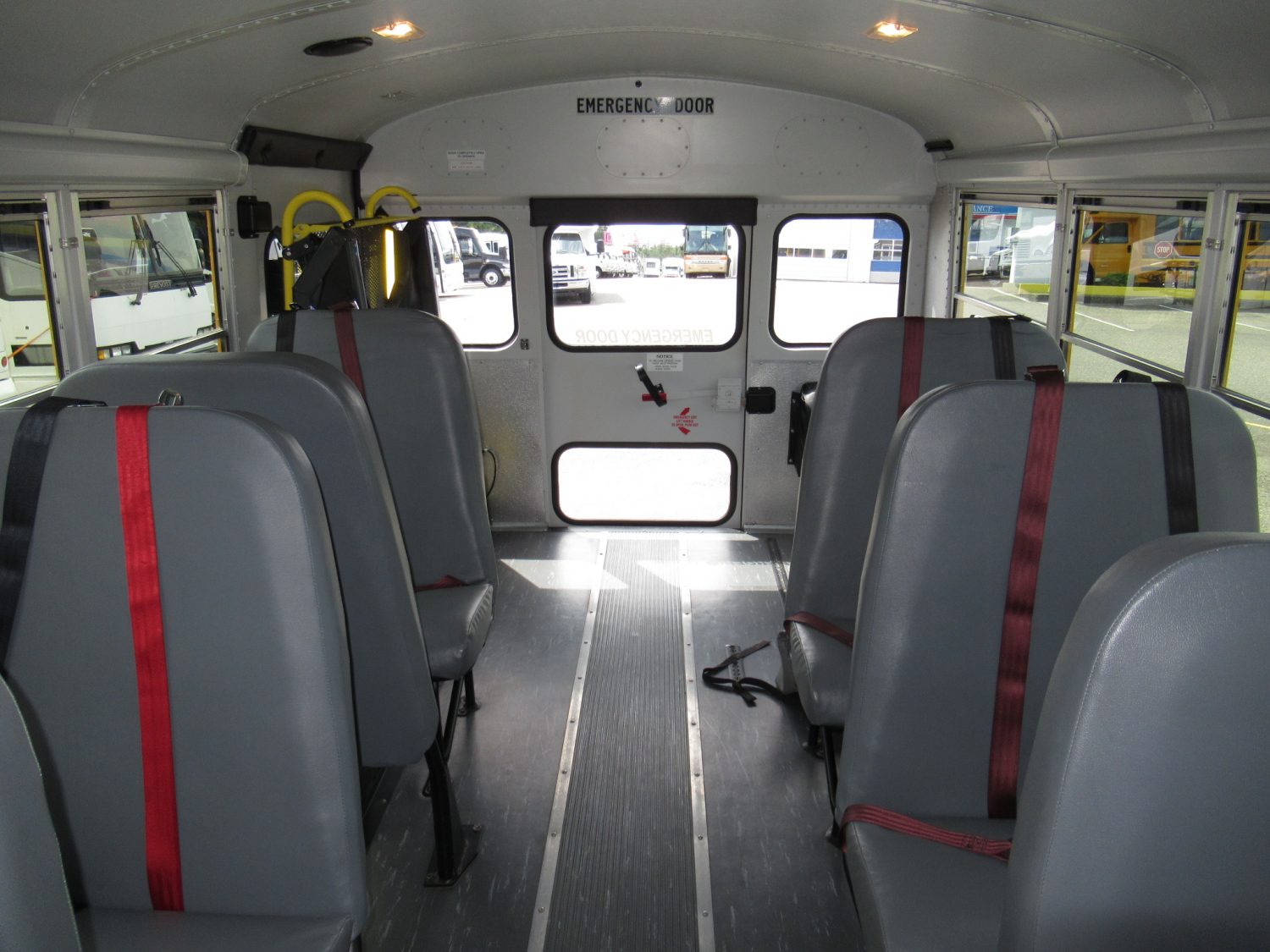 2009 Chevrolet Thomas Minotaur 12 Passenger & 1 Wheelchair - B13155 - Image 6