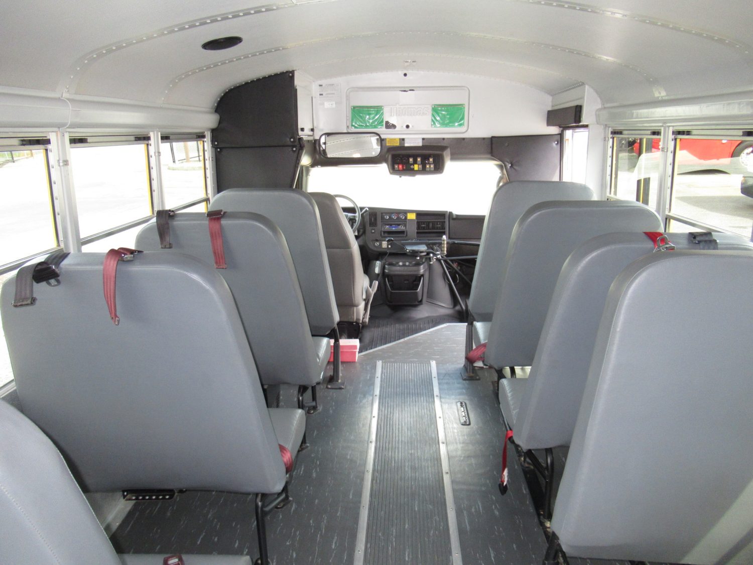 2009 Chevrolet Thomas Minotaur 12 Passenger & 1 Wheelchair - B13155 - Image 8