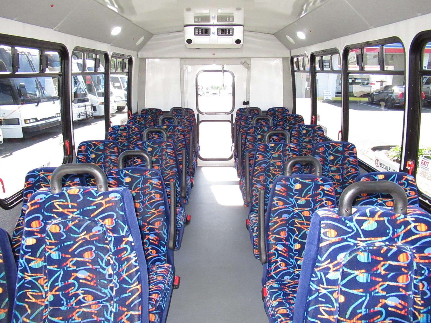 2015 Ford Goshen Impulse 24 Passenger Shuttle Bus - S12144 - Image 7