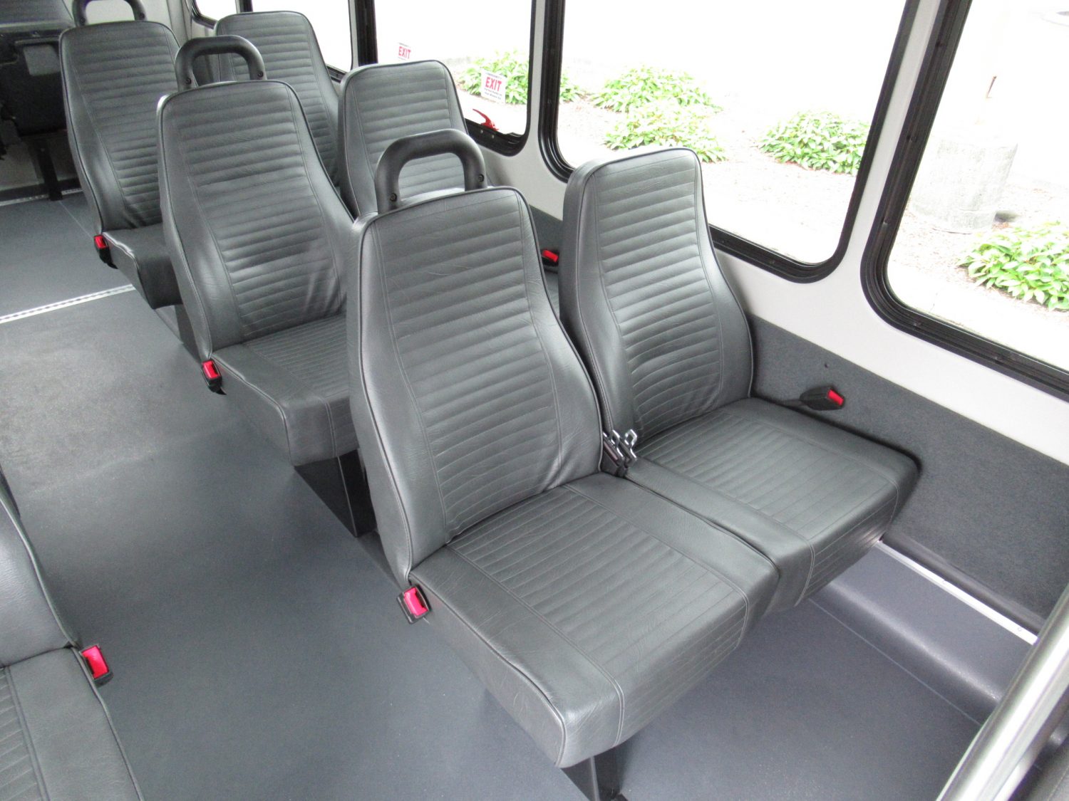 2019 Ford Starcraft Allstar 12 Passenger + 2 Wheelchairs Shuttle Bus - S68886 - Image 9