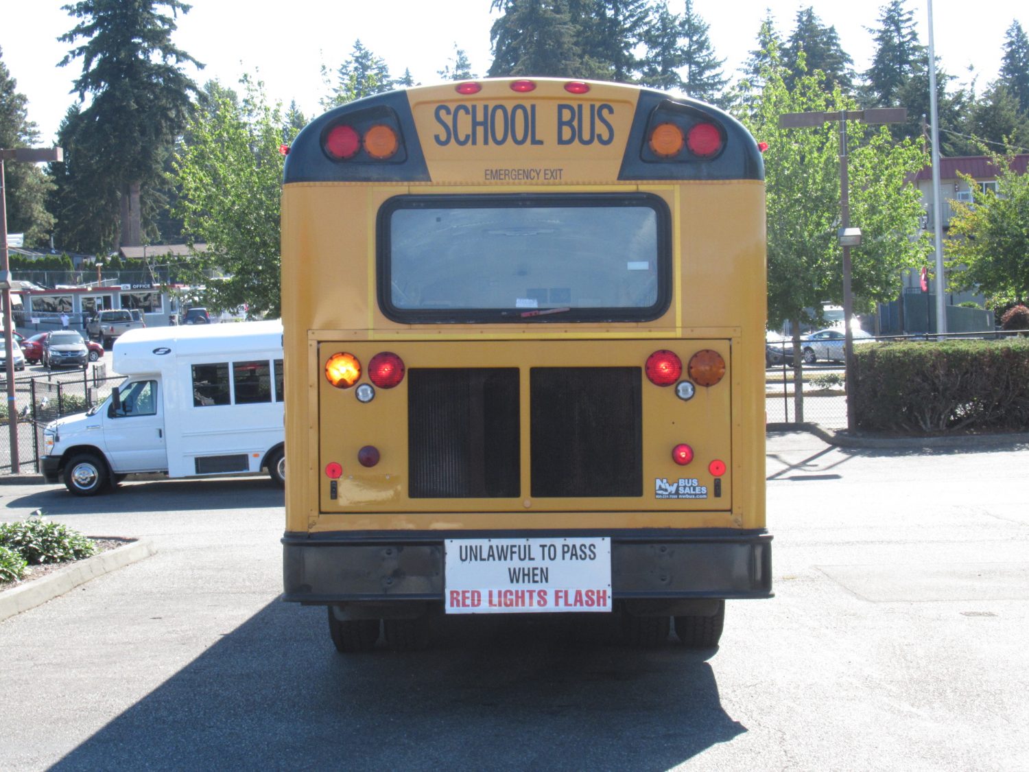 2005 IC RE-300 78 Passenger School Bus - B82272 - Image 11