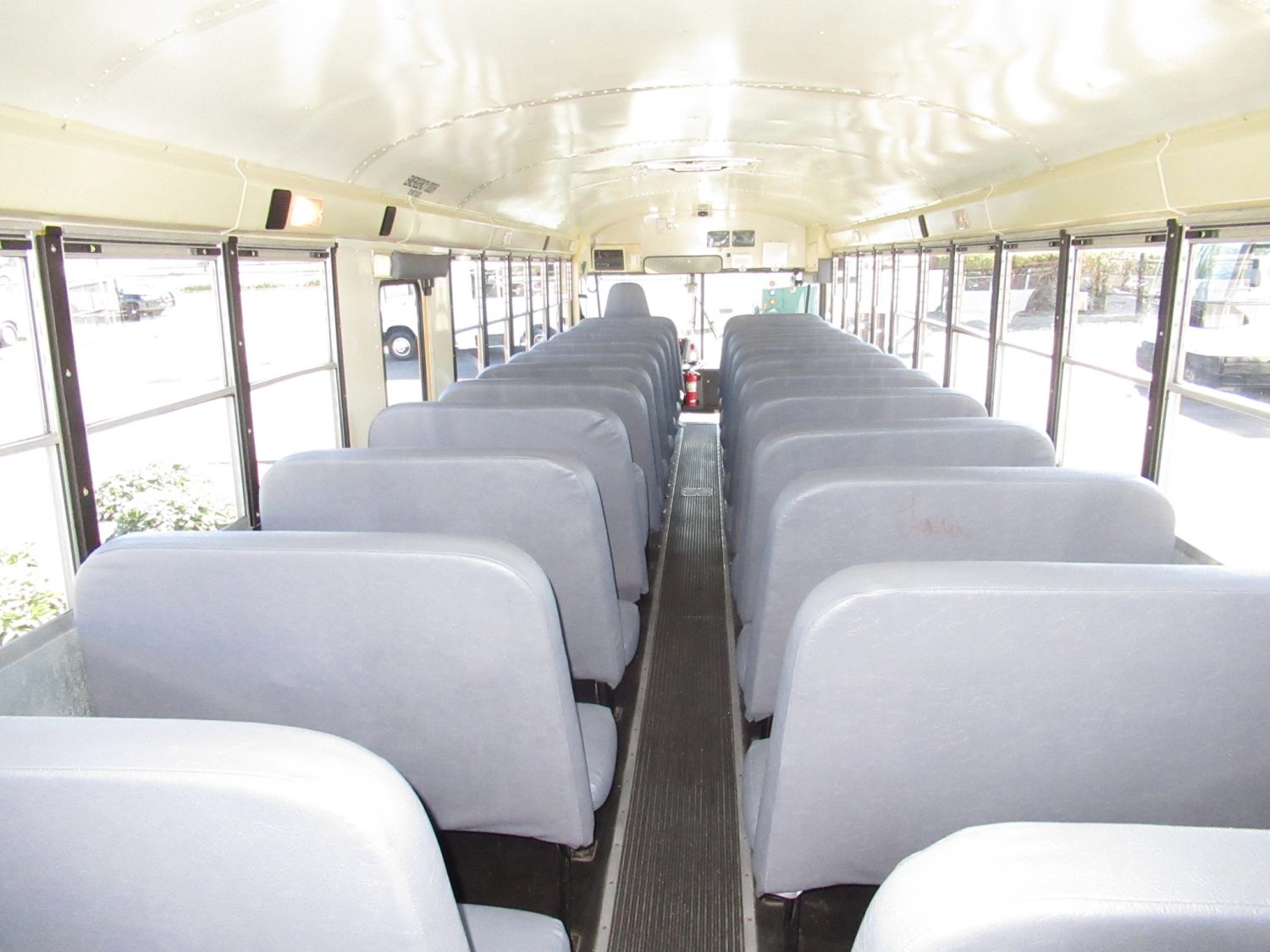 2005 IC RE-300 78 Passenger School Bus - B82272 - Image 9