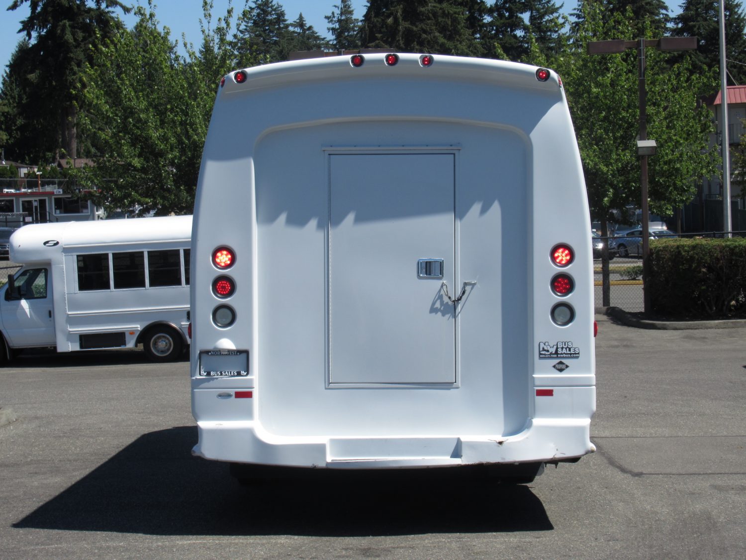 2013 Turtle Top Odyssey XL Propane Shuttle Bus 27 Passengers- S24824 - Image 11