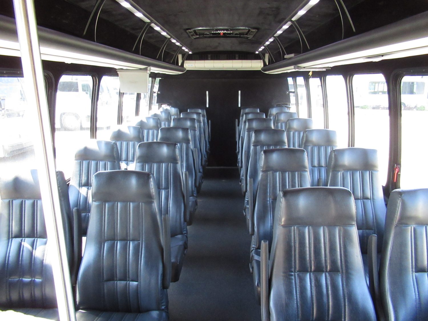 2013 Turtle Top Odyssey XL Propane Shuttle Bus 27 Passengers- S24824 - Image 7