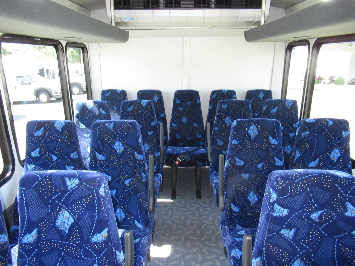 2018 Ford F-650 Starcraft Allstar XL 37 Passenger + Rear Luggage Shuttle Bus - S02289 - Image 7