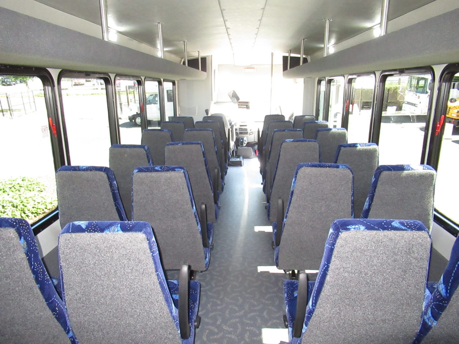 2018 Ford F-650 Starcraft Allstar XL 37 Passenger + Rear Luggage Shuttle Bus - S02289 - Image 8